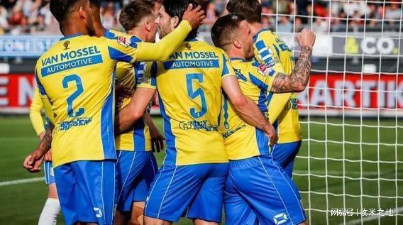 和阿斯科利 和阿斯科利